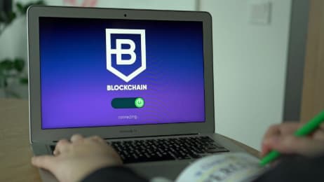 How Blockchain Startups Use Zero-Knowledge Proofs for Verification Without Data Disclosure: Practical Cases 2025